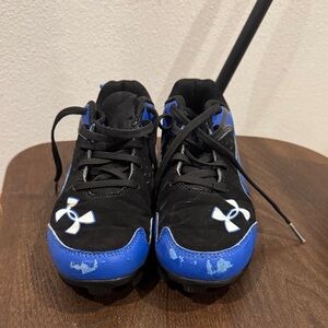 Under Armour Kids Black and Blue Sneakers